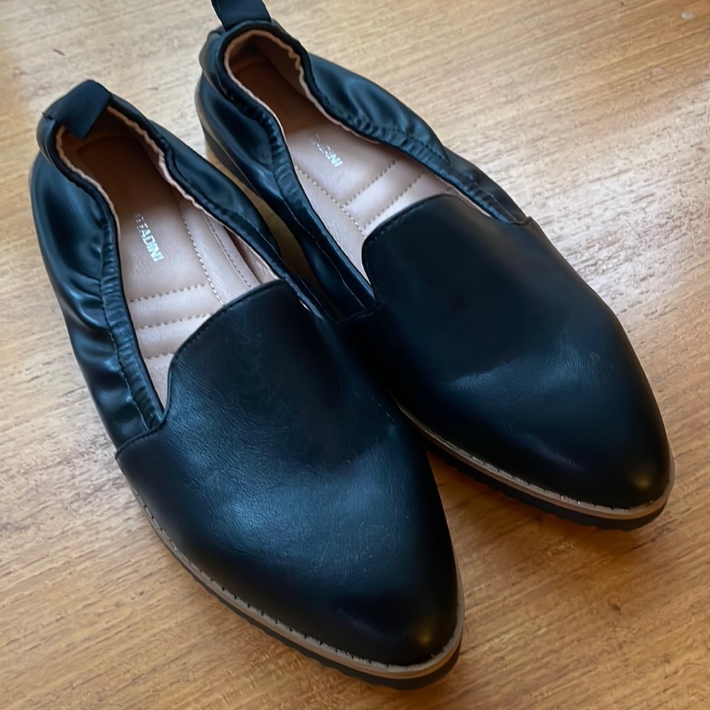 Black dressy shoes- new and so cute